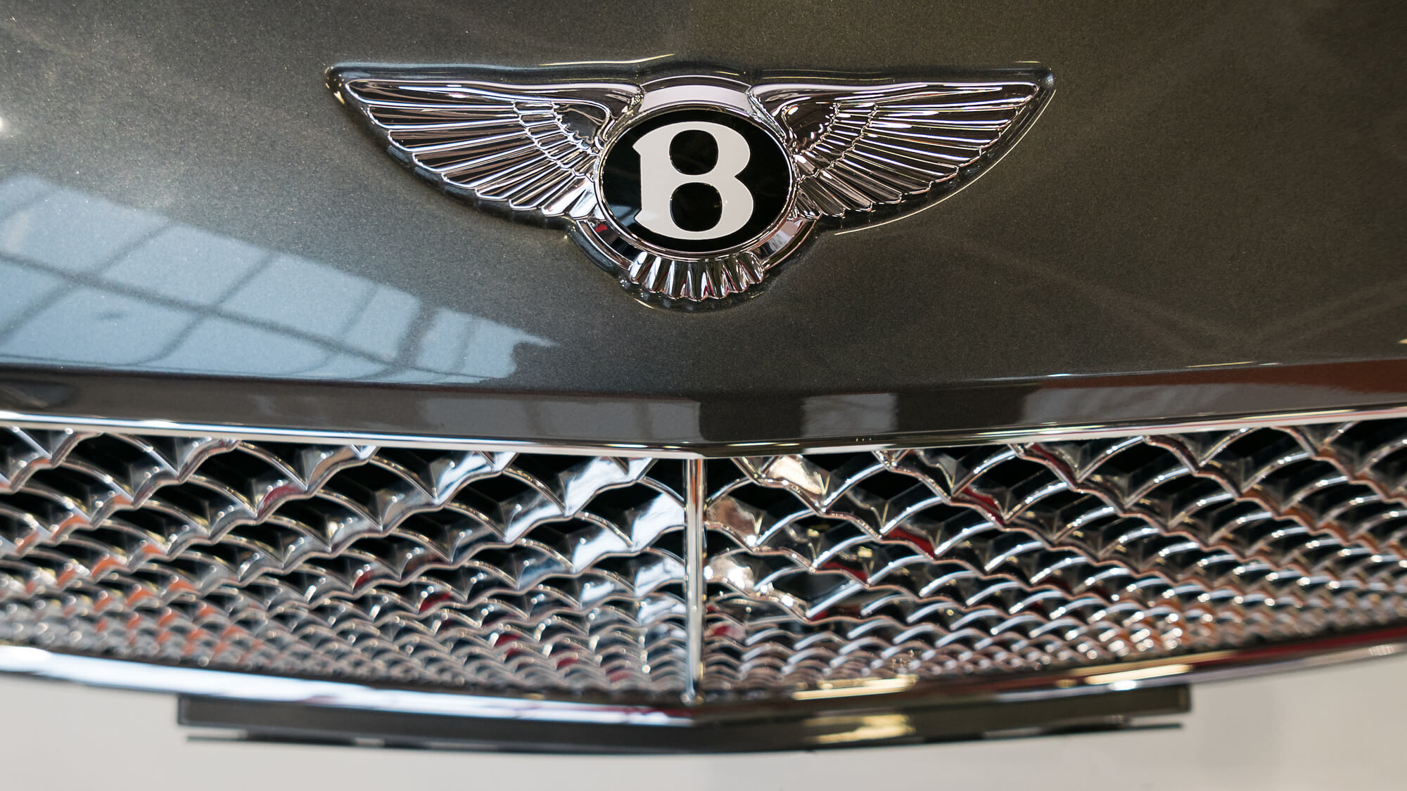 a logo of a luxury car needing Bentley Service in Davie FL 